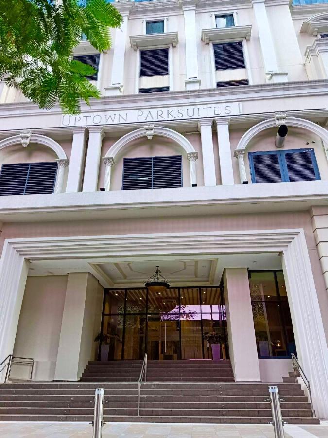 Daniella'S Modern & Cozy Suite In Uptown Bgc مانيلا المظهر الخارجي الصورة