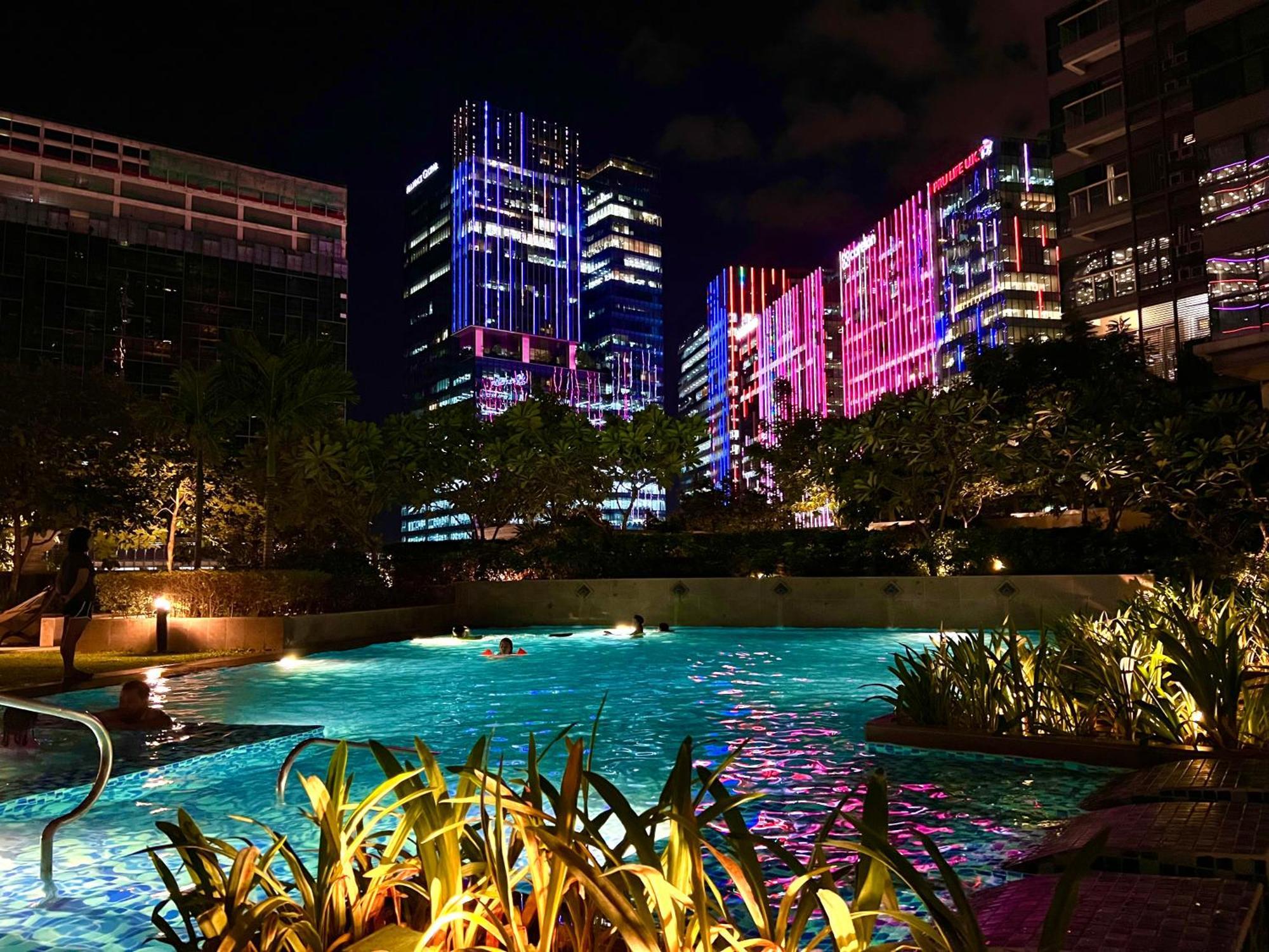 Daniella'S Modern & Cozy Suite In Uptown Bgc مانيلا المظهر الخارجي الصورة
