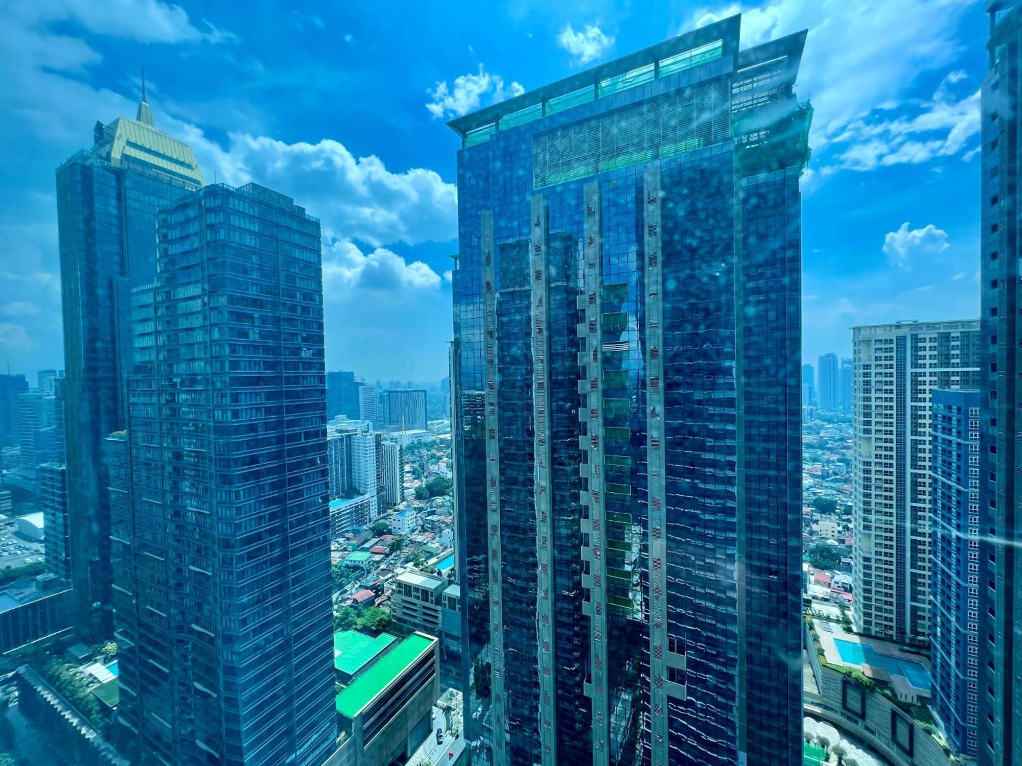 Daniella'S Modern & Cozy Suite In Uptown Bgc مانيلا المظهر الخارجي الصورة